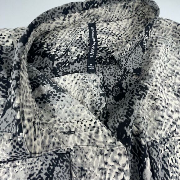 VIEW Walter Baker Reptile Print Oversized High Low Long Sleeve Button Down Shirt - Picture 4 of 6